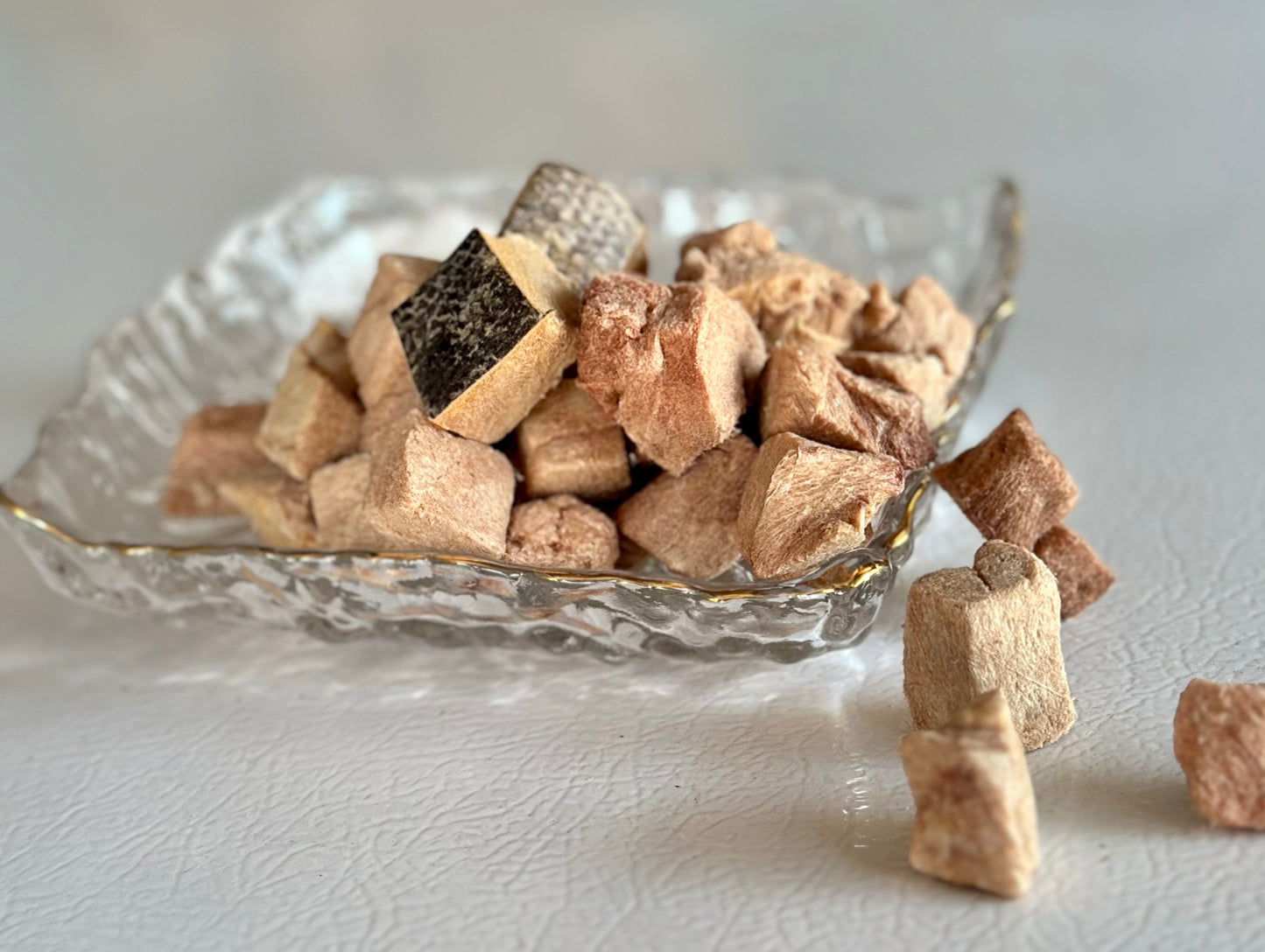 Freeze Dried Human-Grade Yellowfin Tuna Treat/Food Topper