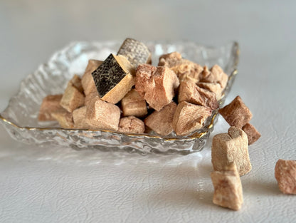 Freeze Dried Human-Grade Yellowfin Tuna Treat/Food Topper